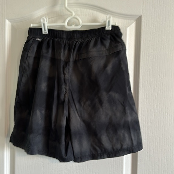 Men’s Small Black Puma Running Shorts with Liner - Picture 2 of 4